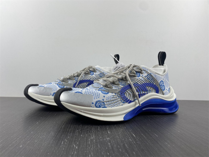 gu run sneaker