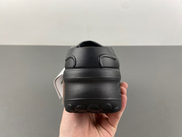 adifom stan mule ie4626