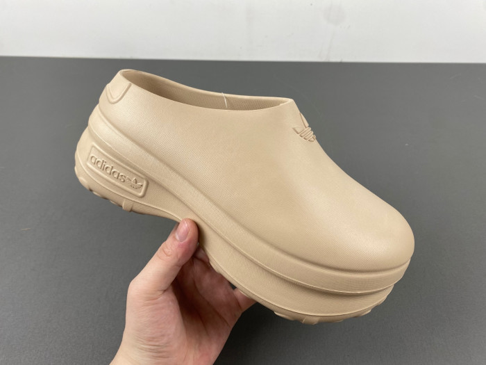 adifom stan mule ie7052