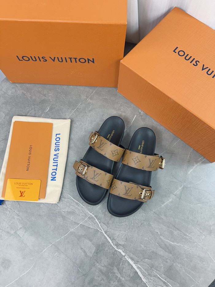 l1vv sandals
